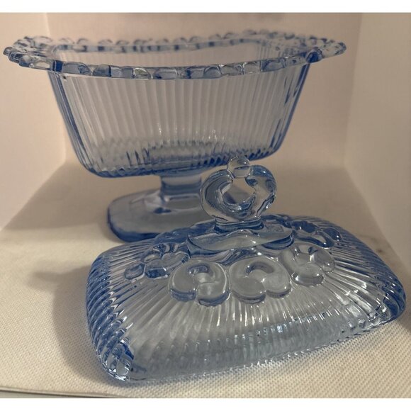 Footed 5” Blue  Candy Dish & Lid Lace Edge Ribbed Indiana Glass Vintage - Picture 5 of 6